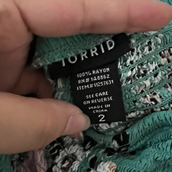 Torrid Off The Shoulder Blouse - Picture 3 of 5
